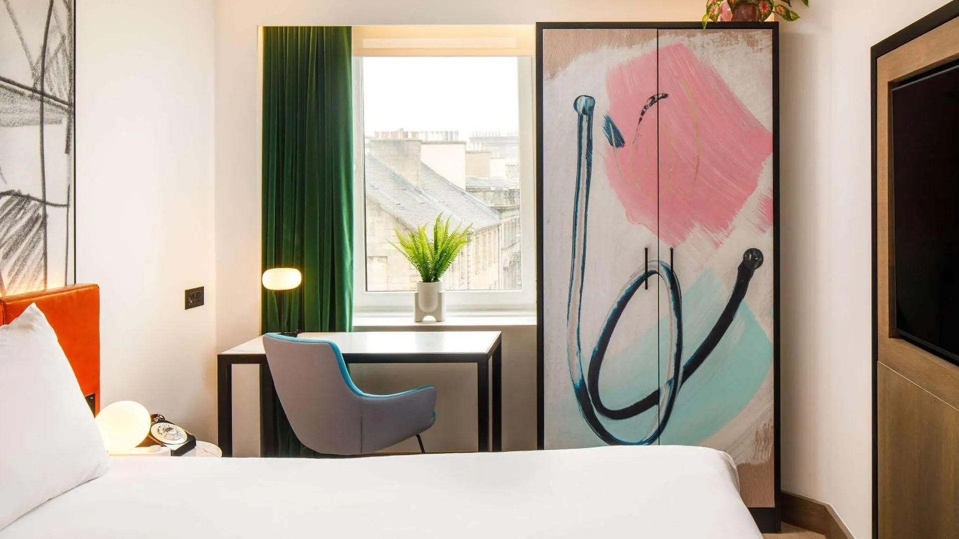 Ibis Styles Edinburgh St Andrew Square Hotel