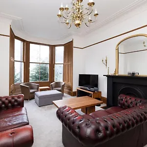 Joivy Spacious Near The Meadows Apartment