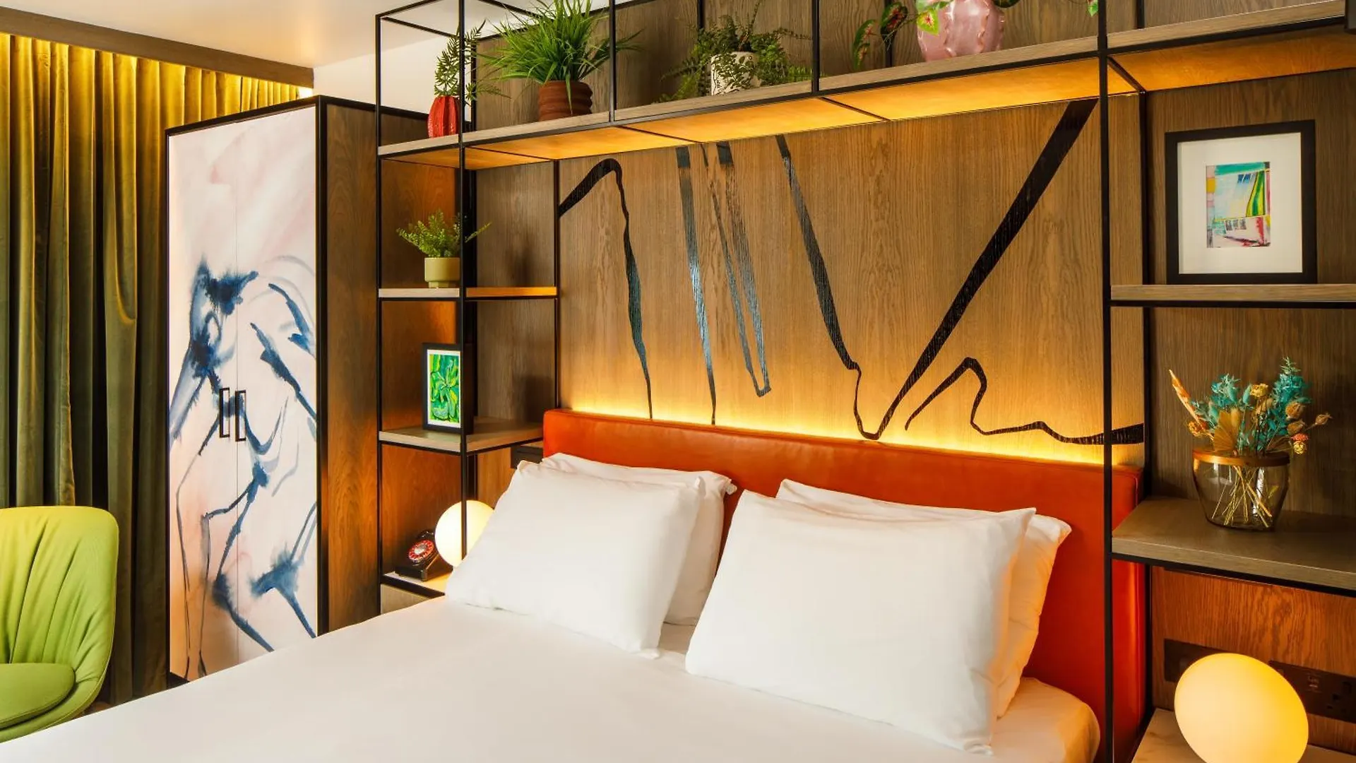 Ibis Styles Edinburgh St Andrew Square Hotel